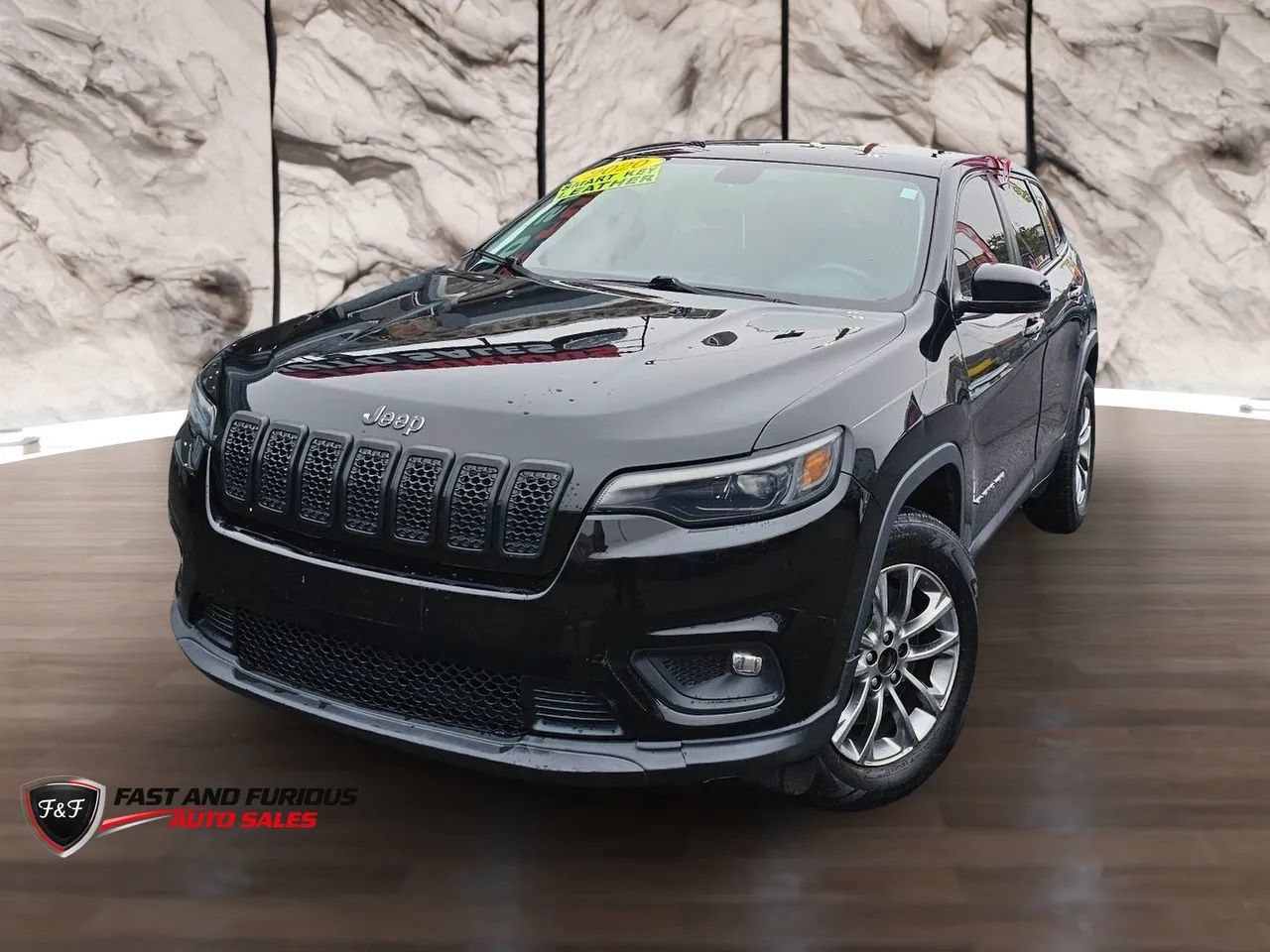 Used 2020 Jeep Cherokee Latitude Plus AWD/4WD image 3