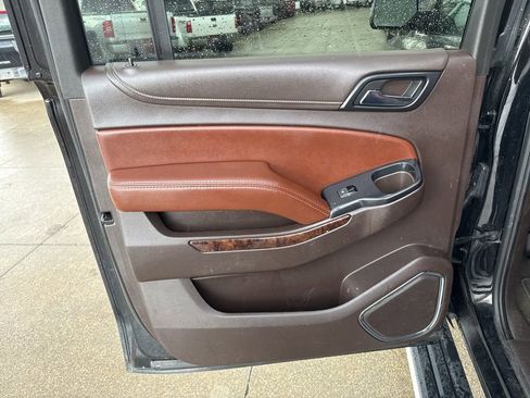 Used 2018 Chevrolet Suburban Premier image 51