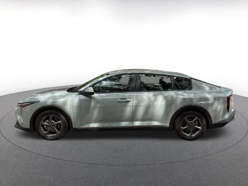 Used 2025 Kia K4 FWD image 12