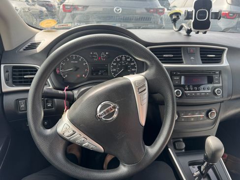 Used 2017 Nissan Sentra S FWD image 2