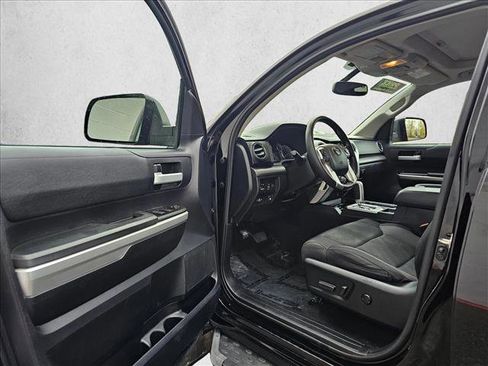 Used 2016 Toyota Tundra SR5 image 17