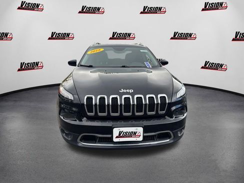 Used 2018 Jeep Cherokee Limited image 2