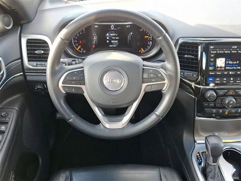 Used 2022 Jeep Grand Cherokee Limited image 12