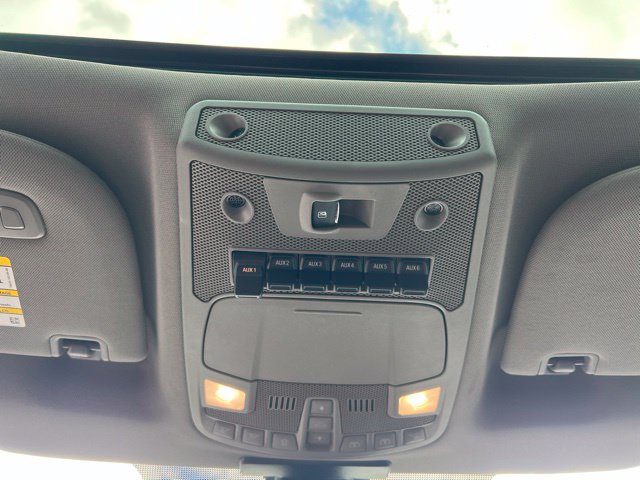 Used 2018 Ford F350 Lariat w/ Lariat Ultimate Package AWD/4WD image 32