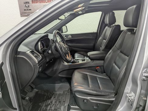 Used 2021 Jeep Grand Cherokee Limited w/ Premium Lighting Group image 12