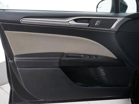 Used 2018 Ford Fusion S image 19