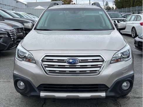 Used 2017 Subaru Outback 2.5i Limited image 2