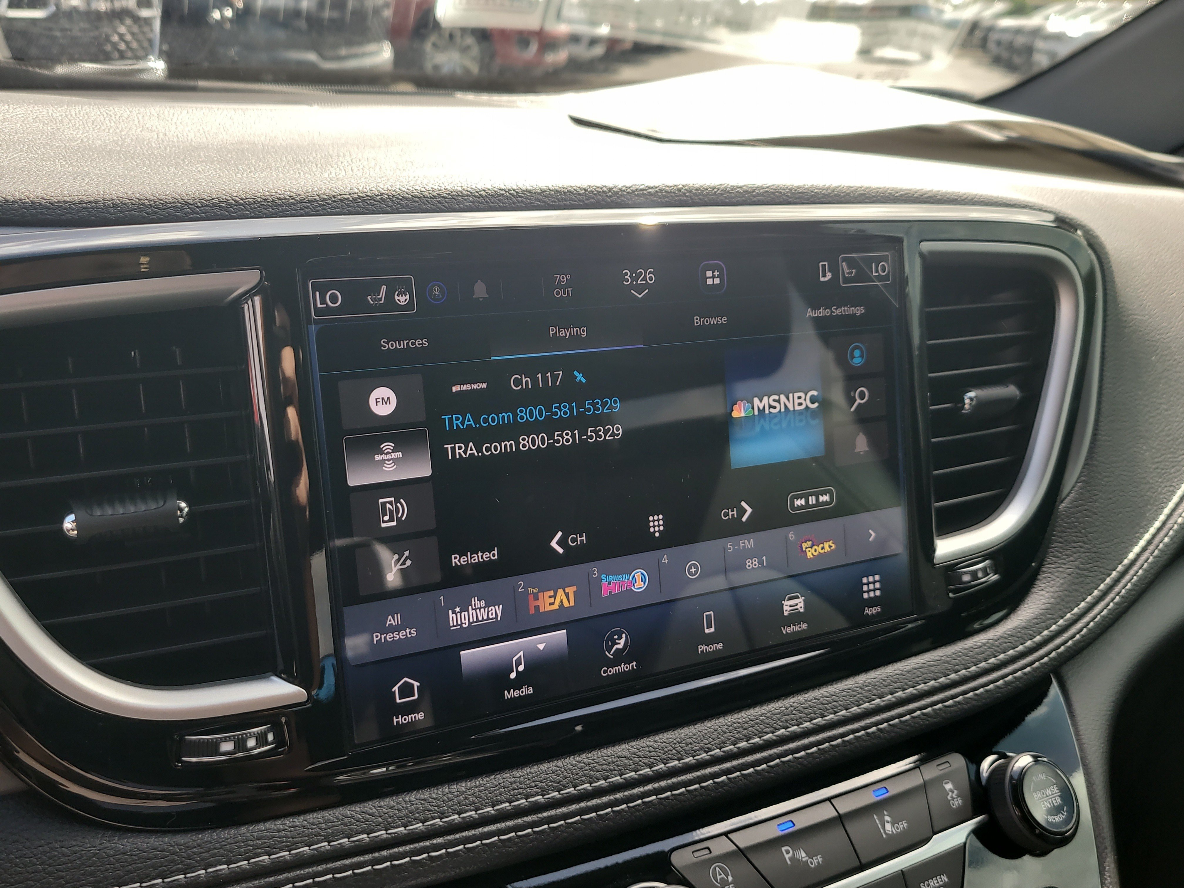 New 2027 Chrysler Pacifica Select FWD image 18
