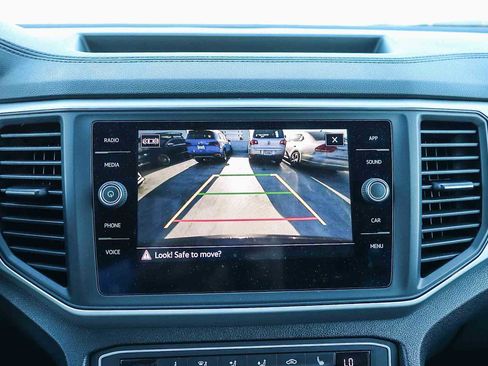 Used 2021 Volkswagen Atlas SE image 18