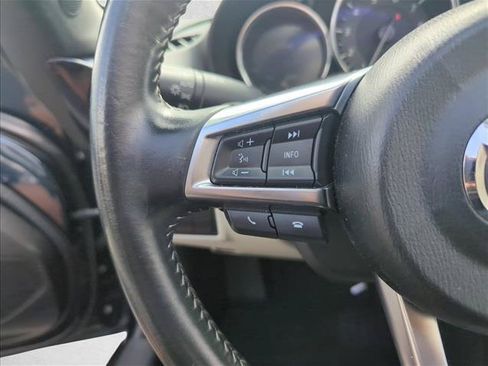 Used 2021 MAZDA MX-5 Miata RF Grand Touring RWD image 19
