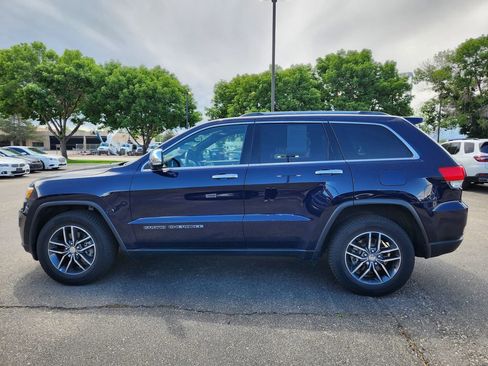 Used 2018 Jeep Grand Cherokee Limited AWD/4WD image 4