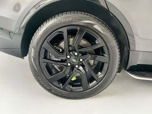Certified 2022 Land Rover Discovery HSE R-Dynamic AWD/4WD image 32