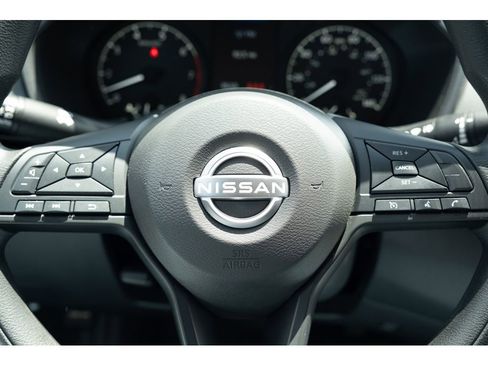 Used 2024 Nissan Altima 2.5 S FWD image 16
