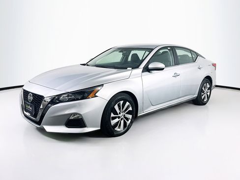 Used 2022 Nissan Altima 2.5 S image 3