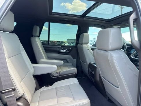 Used 2022 Chevrolet Tahoe LT w/ LT Signature Plus Package AWD/4WD image 23