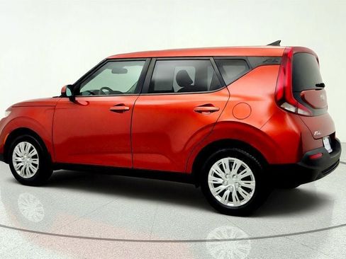 Used 2021 Kia Soul LX FWD image 7