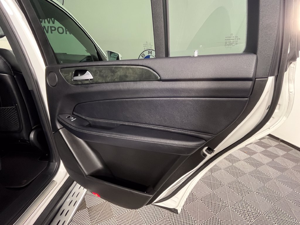 Used 2019 Mercedes-Benz GLS 450 4MATIC image 25