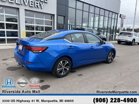 Used 2021 Nissan Sentra SV image 9