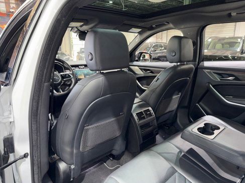 Used 2021 Jaguar F-PACE S image 11