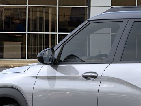 New 2026 Chevrolet TrailBlazer RS w/ Convenience Package FWD image 12