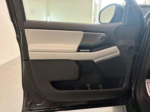 New 2027 Ford Expedition Max Platinum w/ Driver's Package RWD image 11