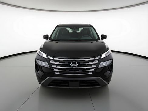 Used 2025 Nissan Rogue SV image 2