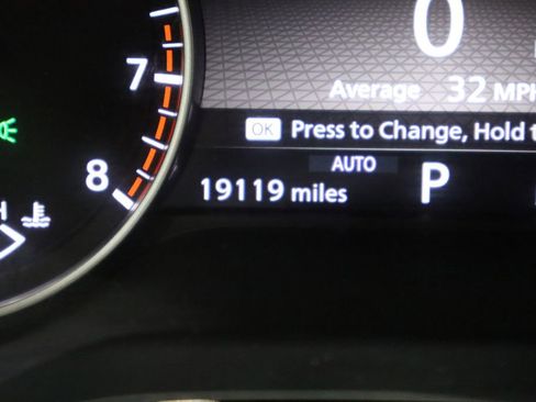 Used 2024 Nissan Pathfinder SV image 42