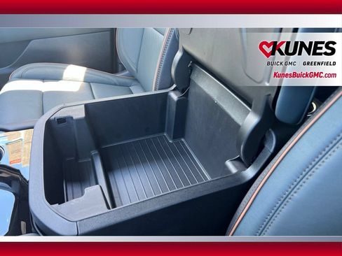 New 2026 GMC Yukon AT4 w/ AT4 Premium Plus Package AWD/4WD image 29