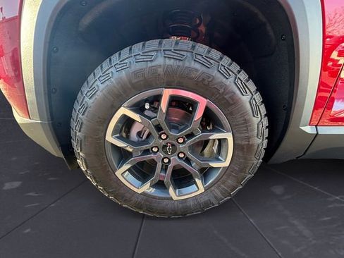 New 2026 Chevrolet Equinox ACTIV w/ Convenience Package III image 14