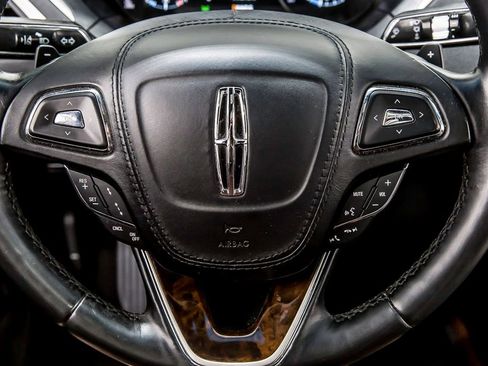 Used 2020 Lincoln MKZ Reserve w/ Monochromatic Package FWD image 26