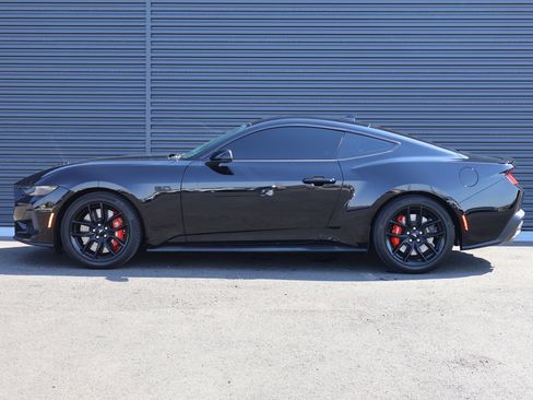 Used 2025 Ford Mustang GT w/ Mustang Nite Pony Package RWD image 8