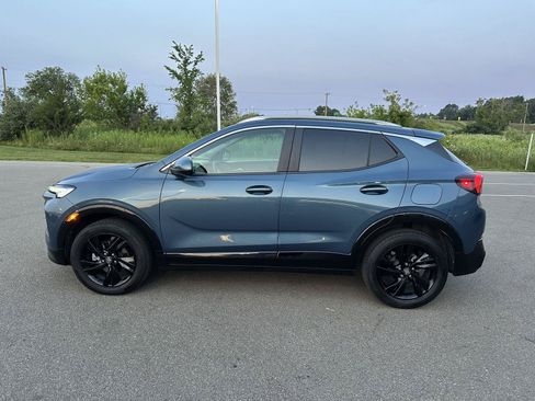Used 2024 Buick Encore GX Sport Touring AWD/4WD image 2