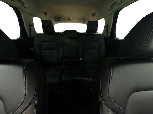 Certified 2024 Nissan Pathfinder SL w/ Black Appearance Package AWD/4WD image 38