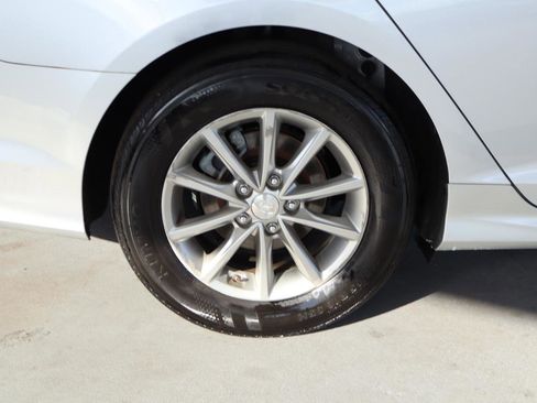 Used 2019 Hyundai Sonata SE FWD image 5