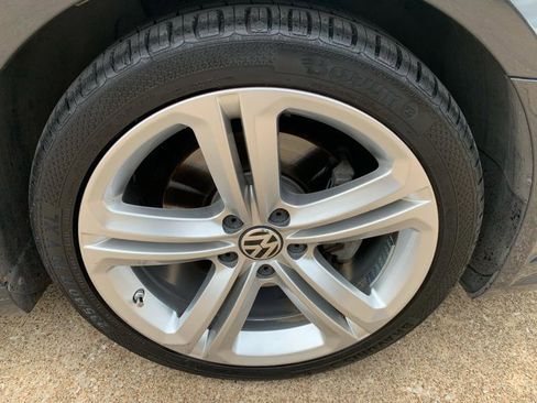 Used 2012 Volkswagen CC Sport FWD image 14