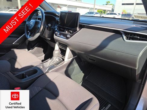 Used 2025 Toyota Corolla Cross AWD Hybrid image 13