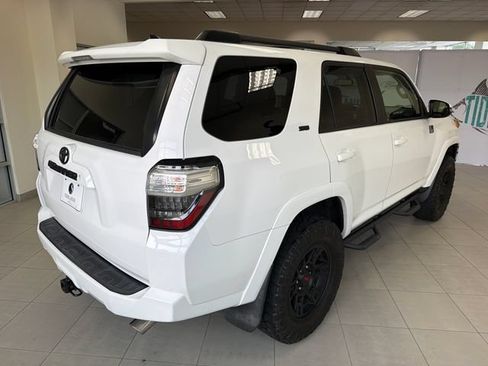 Used 2018 Toyota 4Runner SR5 Premium AWD/4WD image 8