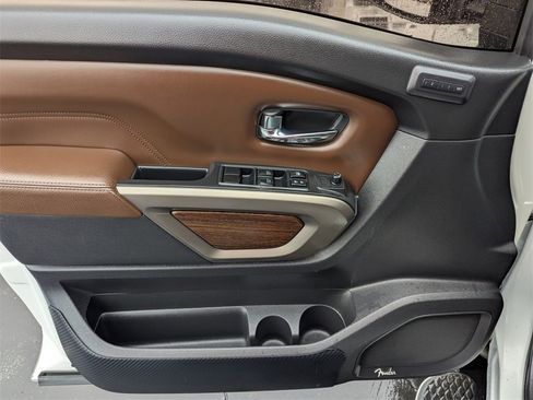 Used 2021 Nissan Titan Platinum Reserve w/ Moonroof Package image 28