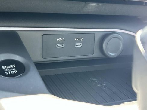 New 2026 Nissan Sentra SR w/ Floor Mat Package FWD image 27