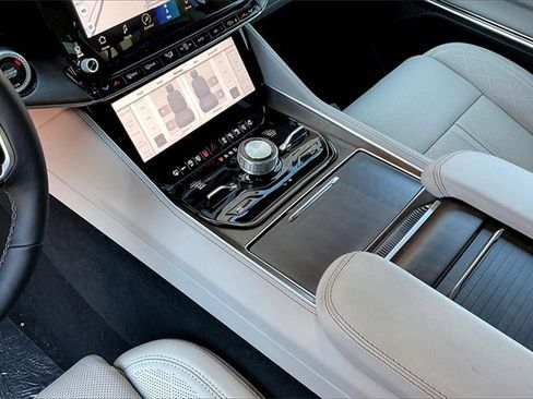 New 2023 Jeep Grand Wagoneer Series II w/ Convenience Group III image 7