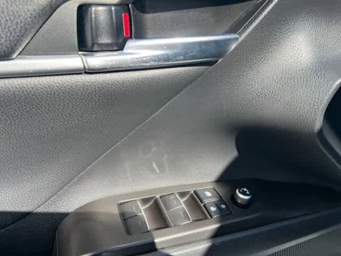 Used 2022 Toyota Camry XSE image 14