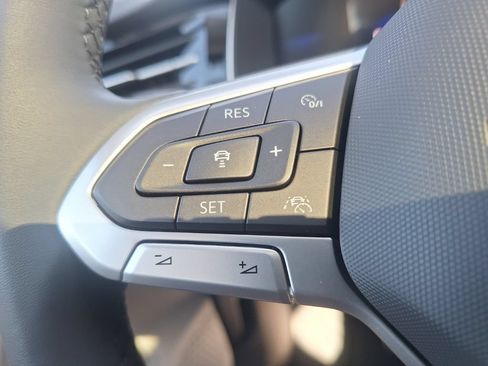 New 2026 Volkswagen Jetta SE FWD image 12