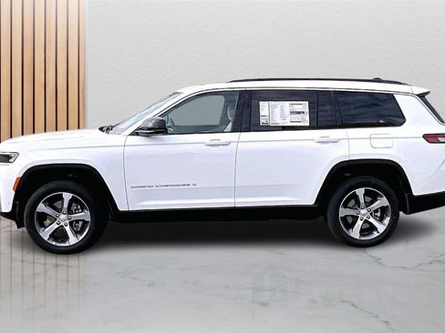 New 2026 Jeep Grand Cherokee L Limited w/ Luxury Tech Group II AWD/4WD image 6