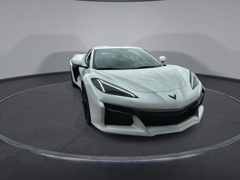 Certified 2023 Chevrolet Corvette Z06 RWD image 2