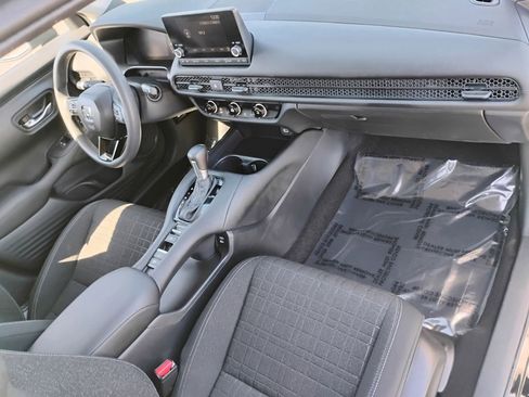 Used 2024 Honda HR-V LX image 16