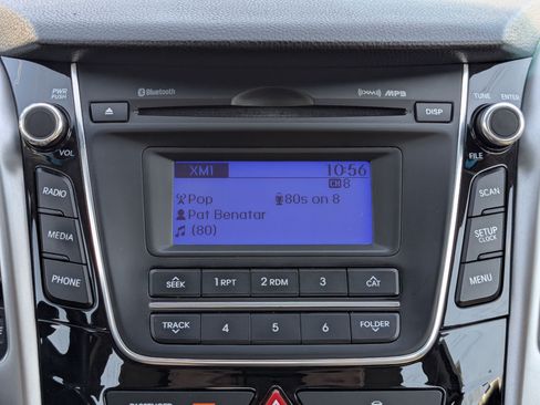 Used 2015 Hyundai Elantra GT FWD image 18