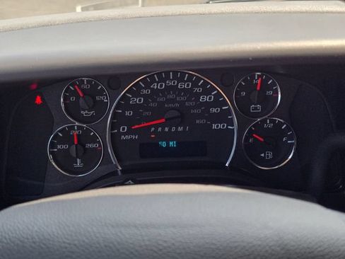 New 2025 GMC Savana 2500 w/ Driver Convenience Package RWD image 20