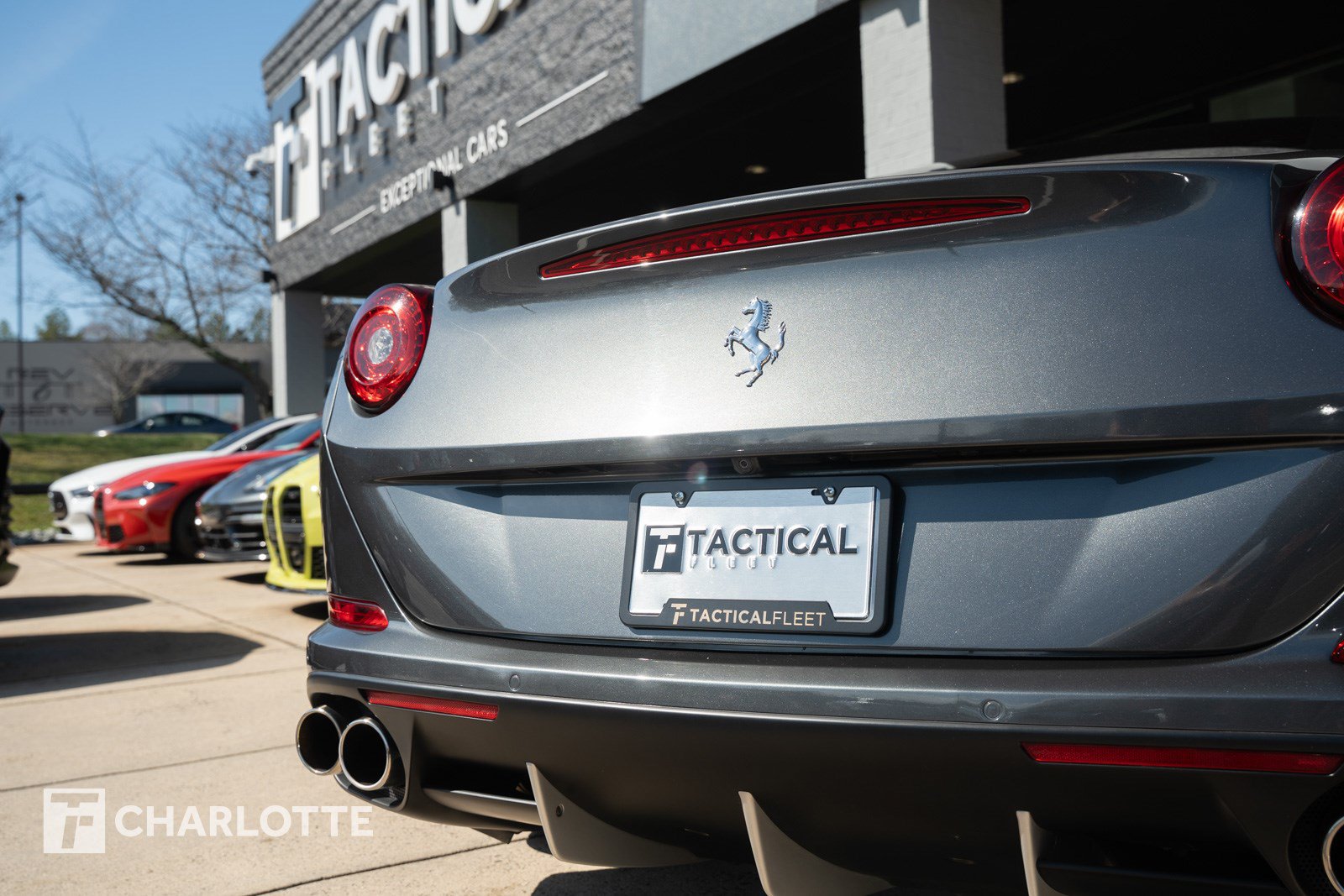 Used 2016 Ferrari California T RWD image 18