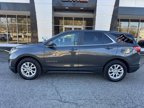 Used 2021 Chevrolet Equinox LT image 3