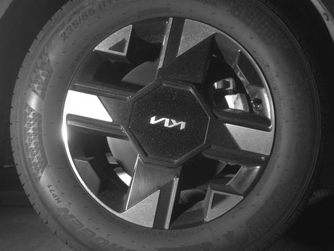 Used 2026 Kia Sportage LX FWD image 16